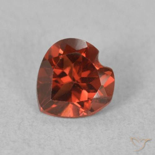 0.55ct Naturel Rouge foncé Grenat pyrope, Cœur, VVS-VS