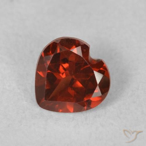 0.55ct Naturel Rouge moyen Grenat pyrope, Cœur, VVS-VS