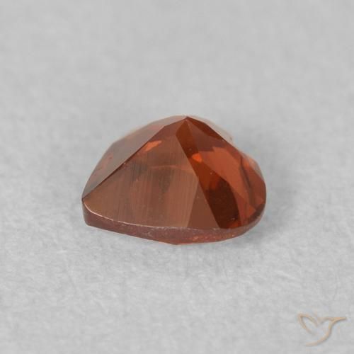 Grenat pyrope Rouge bonbon naturelle Cœur, 0.51 ct, VVS-VS