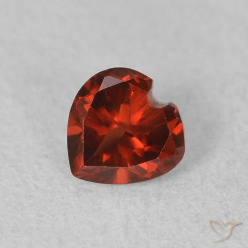 0.57ct Naturel Rouge groseille Grenat pyrope, Cœur, VS
