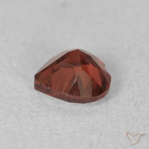 Grenat pyrope Rouge moyen naturelle Cœur, 0.64 ct, VS