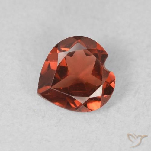 0.55ct Naturel Rouge moyen Grenat pyrope, Cœur, VS