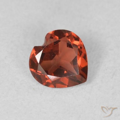 Grenat pyrope Rouge moyen naturelle Cœur, 0.55 ct, VS