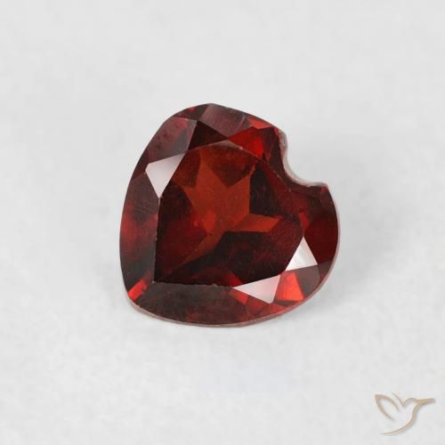 0.47ct Naturel Rouge moyen Grenat pyrope, Cœur, VS