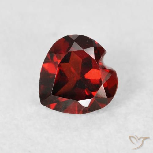 0.58ct Naturel Rouge moyen Grenat pyrope, Cœur, VS