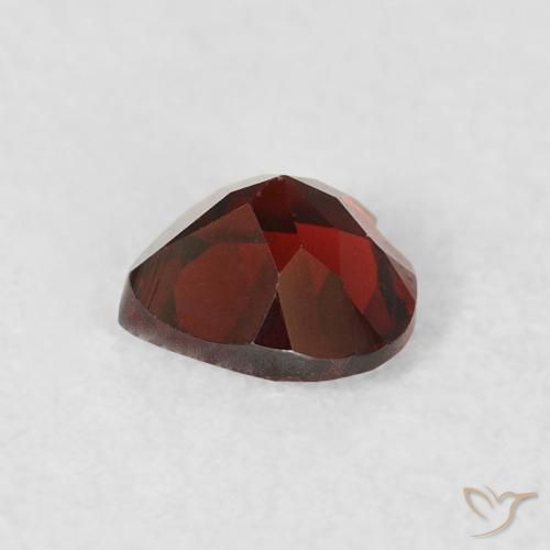 Grenat pyrope Rouge moyen naturelle Cœur, 0.58 ct, VS