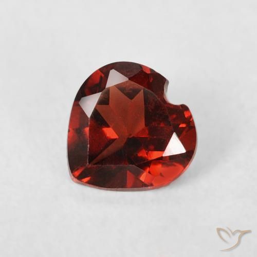 0.56ct Naturel Rouge Sangria Grenat pyrope, Cœur, VS
