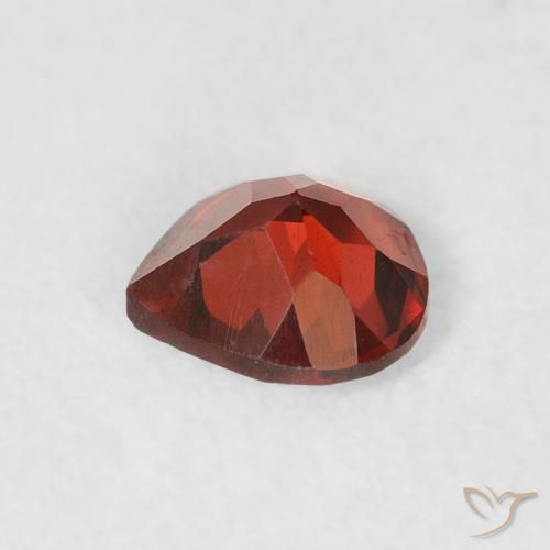 Grenat pyrope Rouge Sangria naturelle En forme de poire, 0.53 ct, VS