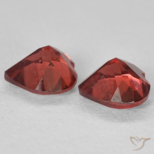 Shop natural 1.11ct Rouge groseille Grenat pyrope gems, Cœur, from Mozambique at GemSelect. In stock, global shipping!