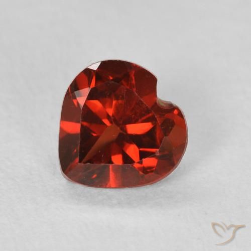0.60ct Naturel Rouge groseille Grenat pyrope, Cœur, VS