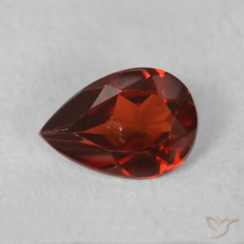 Grenat pyrope Rouge moyen naturelle En forme de poire, 0.44 ct, VS