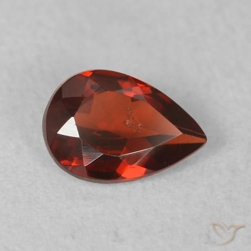 Grenat pyrope Rouge moyen naturelle En forme de poire, 0.44 ct, VS
