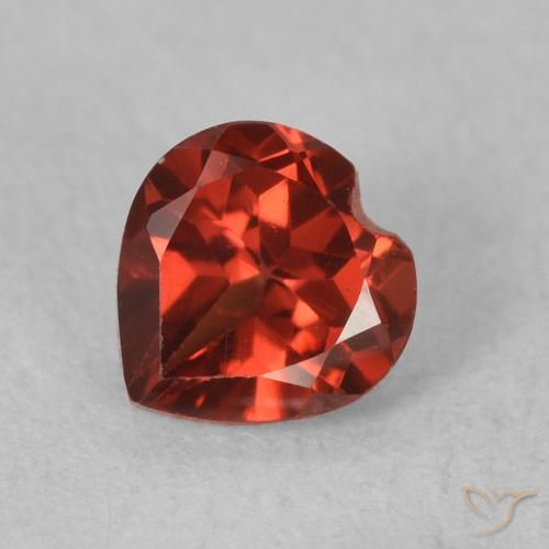 0.69ct Naturel Rouge groseille Grenat pyrope, Cœur, VS