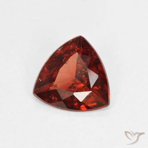Grenat pyrope Rouge Sangria naturelle Trillion, 0.68 ct, VS-SI