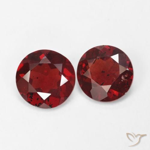 Shop natural 1.32ct Rouge Sangria Grenat pyrope gems, Tour, from Mozambique at GemSelect. In stock, global shipping!