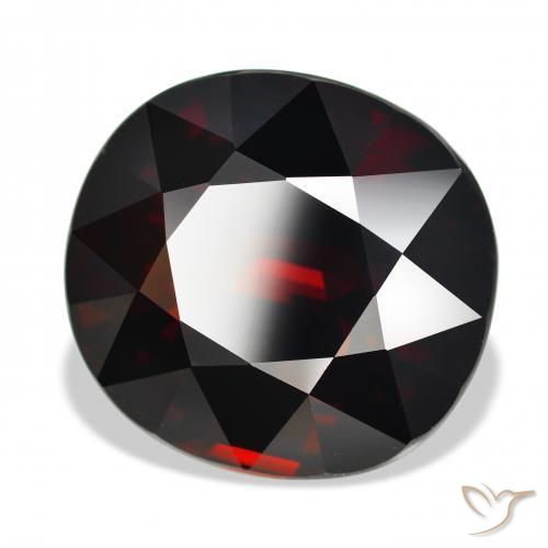 Grenat pyrope Rouge noirâtre naturelle ovale, 20.92 ct, IF