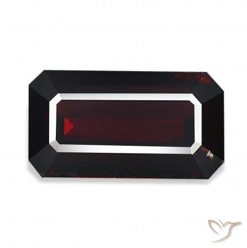 16.59ct Rouge foncé Grenat pyrope, Taille émeraude, VS