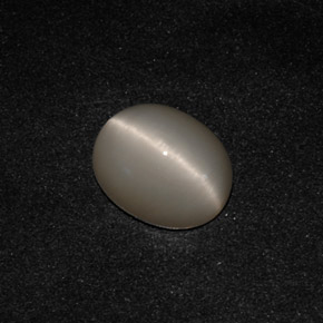 Quartz Œil de Chat Fumée naturelle Coupe ovale, 3.17 ct, Opaque