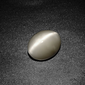 Quartz Œil de Chat Fumée naturelle Coupe ovale, 3.37 ct, Opaque