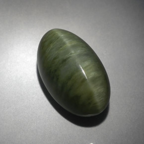Quartz Œil de Chat Vert naturelle Coupe ovale, 7.10 ct, Opaque