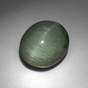 Quartz œil de chat vert naturelle coupe ovale, 6,35 ct, opaque