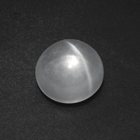 Quartz œil de chat blanc naturelle coupe roude, 7,50 ct, transparent