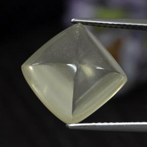 Quartz jaune naturelle coupe coussin, 7,66 ct, transparent