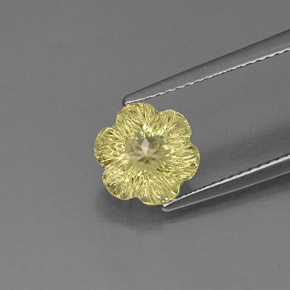 Quartz jaune naturelle taille fleur, 2,57 ct, transparent