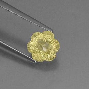 Quartz jaune naturelle taille fleur, 2,57 ct, transparent