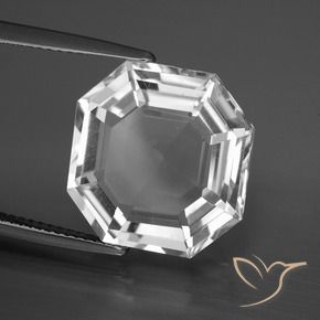 Quartz Blanc clair naturelle Octogone / coupe Émeraude, 11.84 ct, VVS
