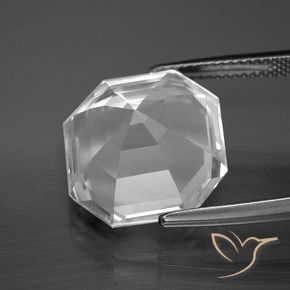 Quartz Blanc clair naturelle Octogone / coupe Émeraude, 13.29 ct, VVS-VS
