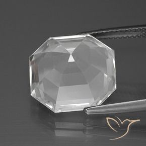 Quartz Blanc clair naturelle Octogone / coupe Émeraude, 12.26 ct, VVS-VS