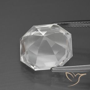 Quartz Blanc clair naturelle Octogone / coupe Émeraude, 12.29 ct, VVS-VS