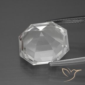 Quartz Blanc clair naturelle Octogone / coupe Émeraude, 12.21 ct, VVS