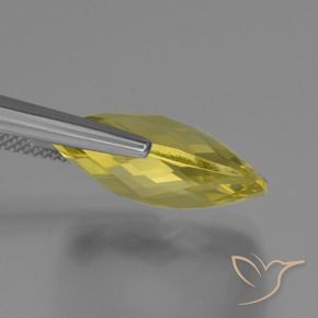Quartz Jaune clair naturelle Coussin, 14.69 ct, VVS