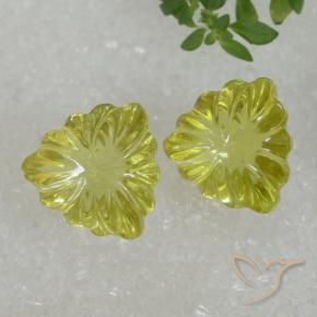 Shop natural 10.43ct Jaune moyen Quartz gems, Trillion, from Brésil at GemSelect. In stock, global shipping!
