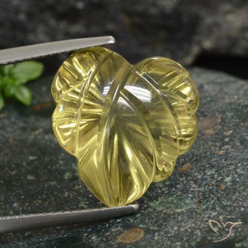 12.04ct Naturel Doré léger Quartz, Taille Fleur, Transparent