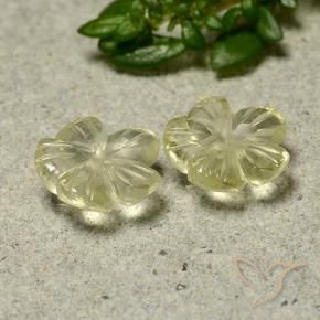 Shop natural 2.39ct Jaune crème pâle Quartz gems, Taille Fleur, from Brésil at GemSelect. In stock, global shipping!