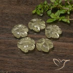 Shop natural 5.70ct Jaune crème pâle Quartz gems, Taille Fleur, from Brésil at GemSelect. In stock, global shipping!
