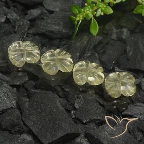 Shop natural 4.70ct Jaune crème pâle Quartz gems, Taille Fleur, from Brésil at GemSelect. In stock, global shipping!