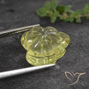 Quartz Jaune ananas léger naturelle Taille Fleur, 7.99 ct, Transparent