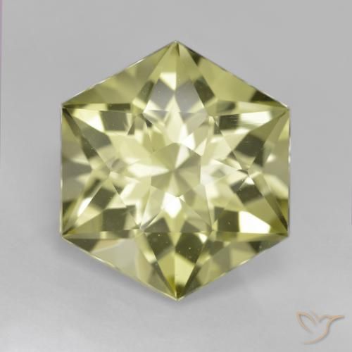 Quartz Jaune moyen naturelle Fantaisie, 7.69 ct, VVS