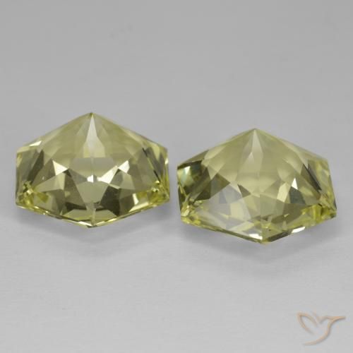 Shop natural 18.32ct Jaune verdâtre Quartz gems, Fantaisie, from Brésil at GemSelect. In stock, global shipping!