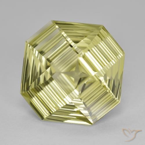 Quartz Jaune verdâtre naturelle Octogone / coupe Émeraude, 8.77 ct, VVS