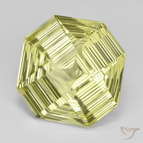 Quartz Jaune clair naturelle Octogone / coupe Émeraude, 13.24 ct, VVS