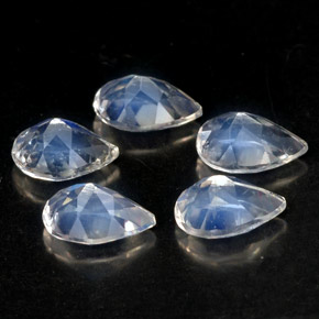 Achetez naturel ct bleue pierre de lune arc-en-ciel gems, en forme de poire, en provenance inde chez gemselect. en stock, livraison internationale!