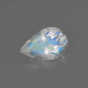 Pierre de lune arc-en-ciel Bleu blanc naturelle En forme de poire, 0.66 ct, VVS-VS