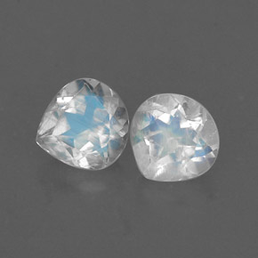 Achetez naturel ct blanc pierre de lune arc-en-ciel gems, en forme de poire, en provenance inde chez gemselect. en stock, livraison internationale!
