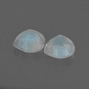 Achetez naturel ct blanc pierre de lune arc-en-ciel gems, en forme de poire, en provenance inde chez gemselect. en stock, livraison internationale!