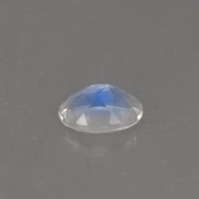 Pierre de lune arc-en-ciel blanc naturelle coupe ovale, 0,75 ct, VS